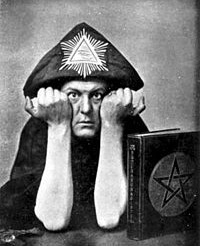 Aleister-Crowley-2