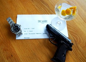 Photo: www.thejamesbonddossier.com