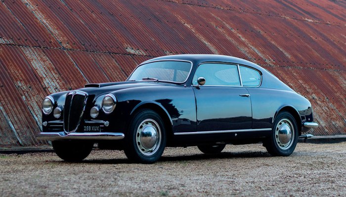 Lancia Aurelia (Photo: Classic Motor Hub http://emcars.com/)
